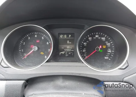 2017 Volkswagen Jetta 1.4T S z USA, uszkodzony, nr VIN 3VW2B7AJ3HM236926